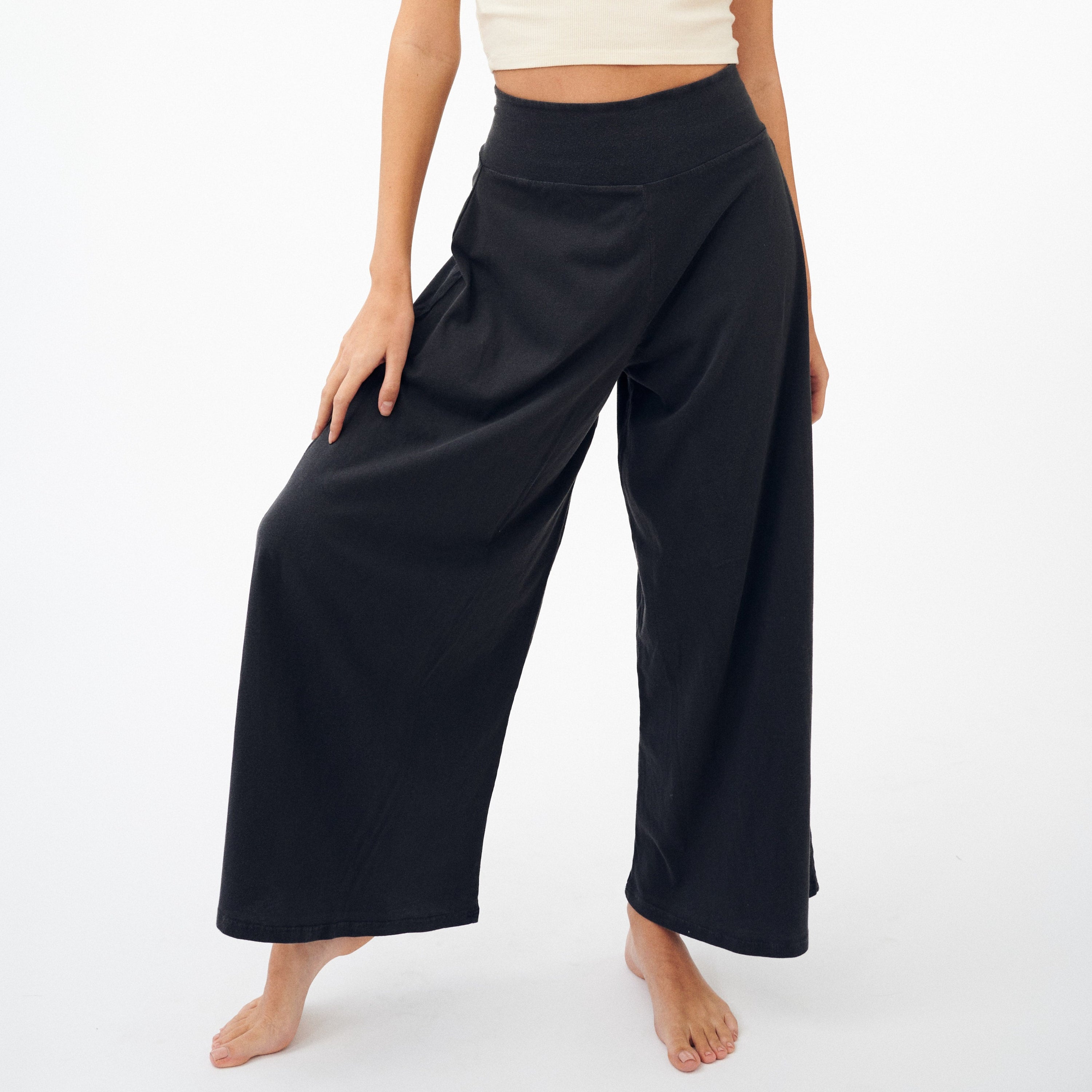 High-waist Relaxed Wide Leg Pant