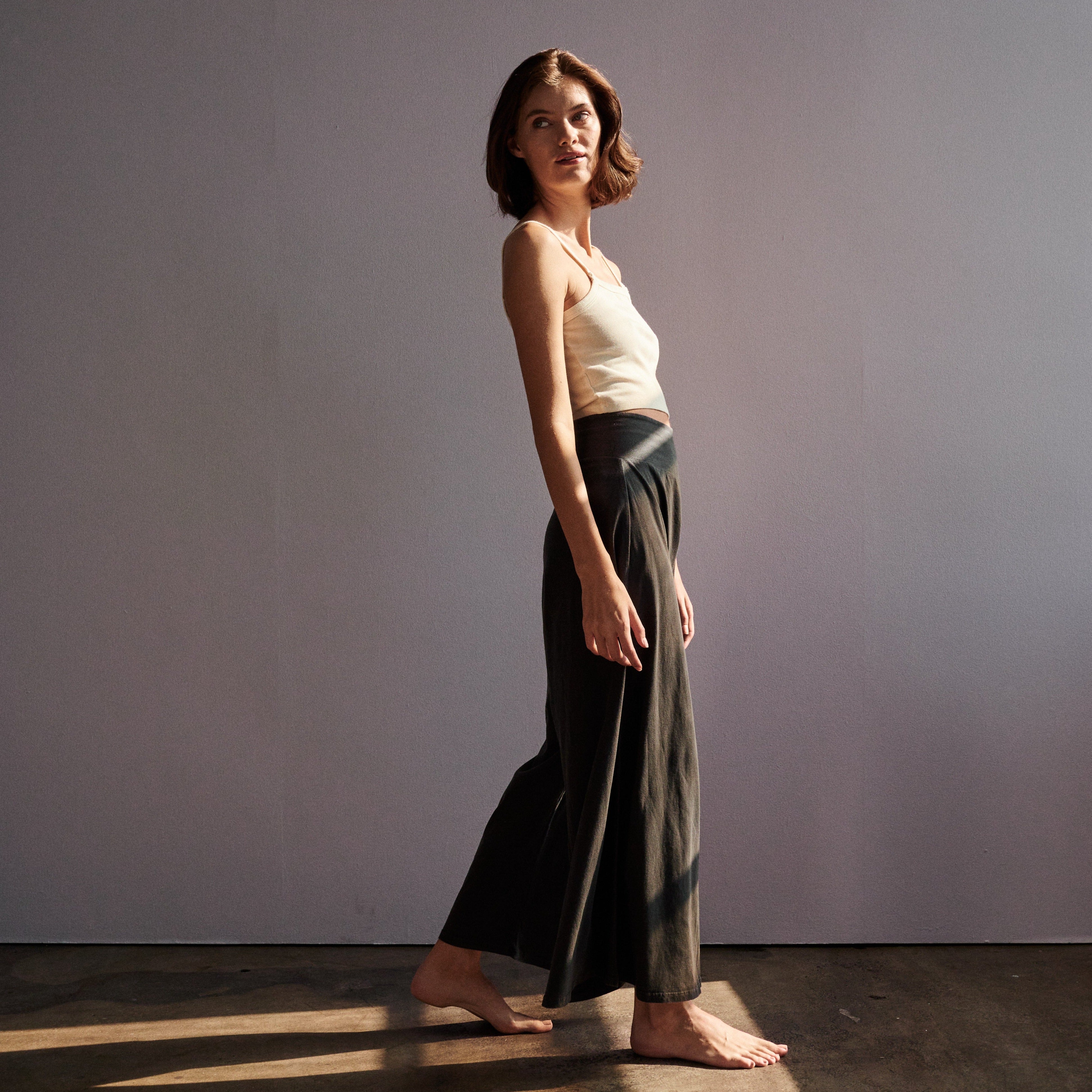 High-Waist Relaxed Wide-Leg Pant – GROCERIES High-Waist Relaxed Wide-Leg Pant – GROCERIES